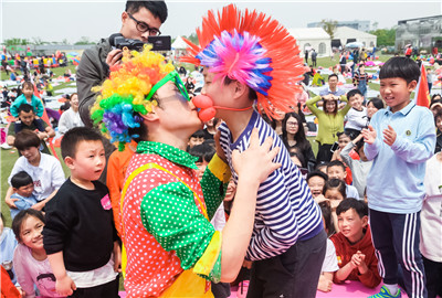 �����������ӽ�